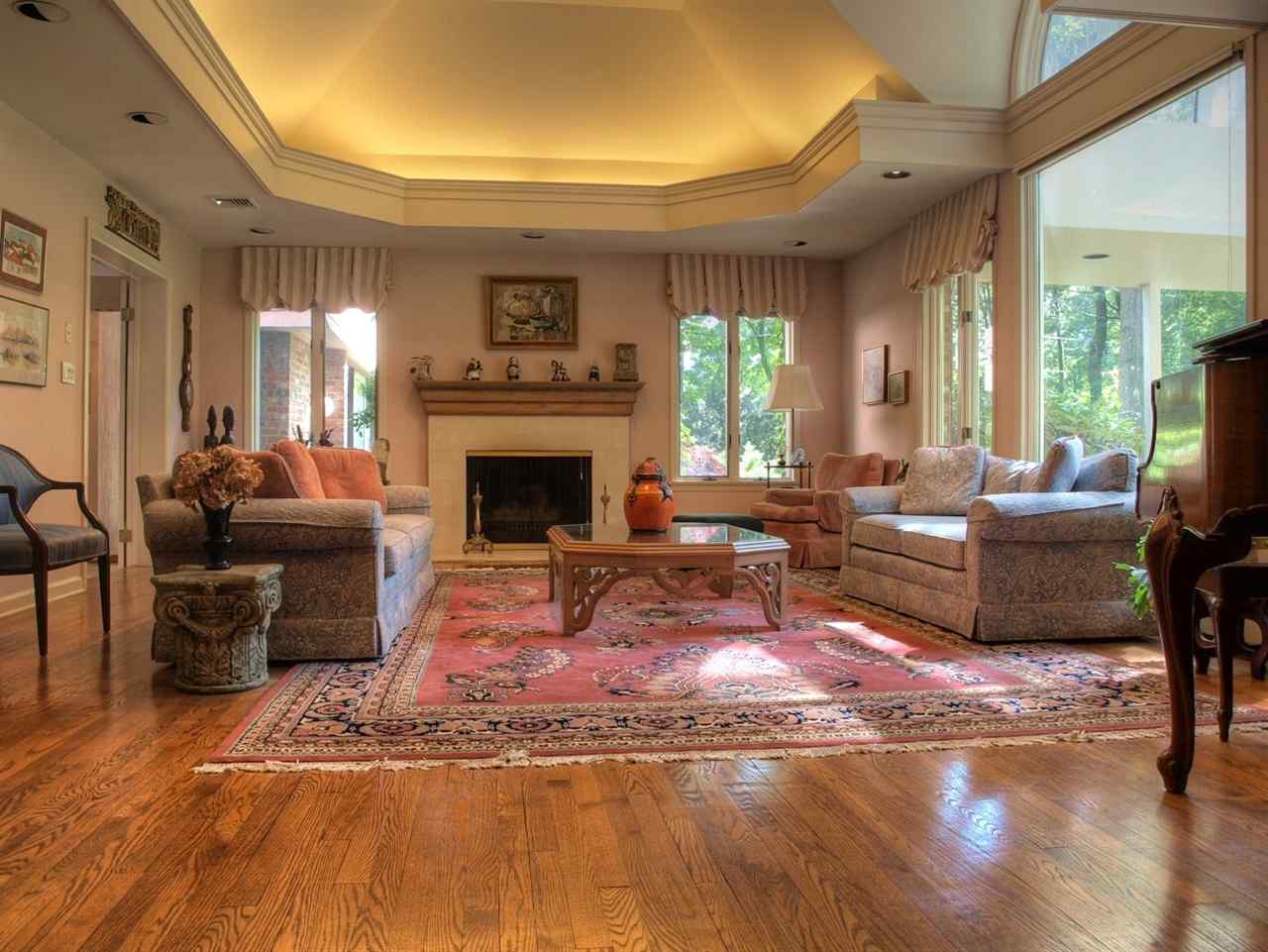 resized-2349823-Living Room1.jpg